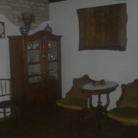 Hajoskert Vendeghaz Guest house *