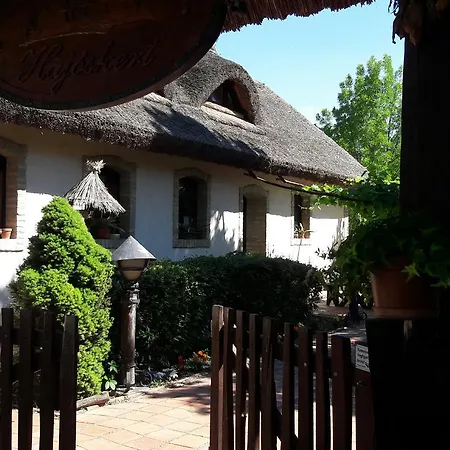 Gasthof Hajoskert Vendeghaz Gönyů
